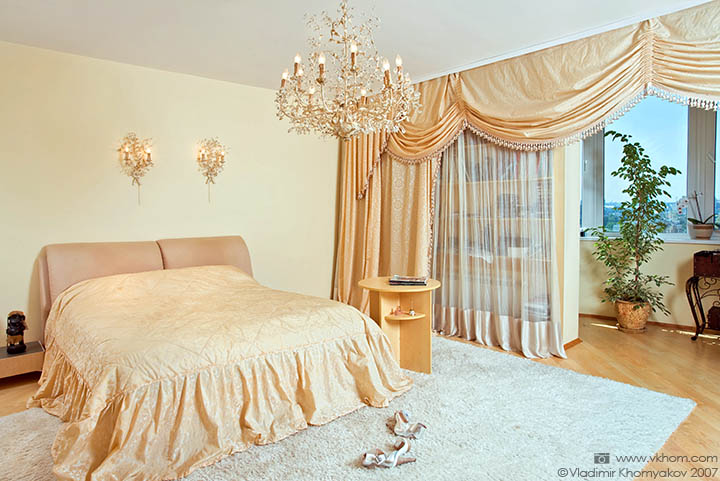 Woman's bedroom
