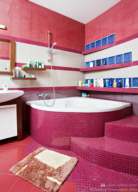 Raspberry bathroom