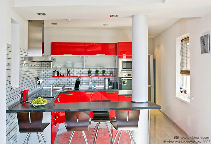 The kitchen in high-tech style